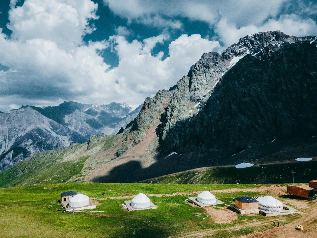 Yurta Base Camp, Shymbulak Mountain Resort Besqaynar Εξωτερικό φωτογραφία