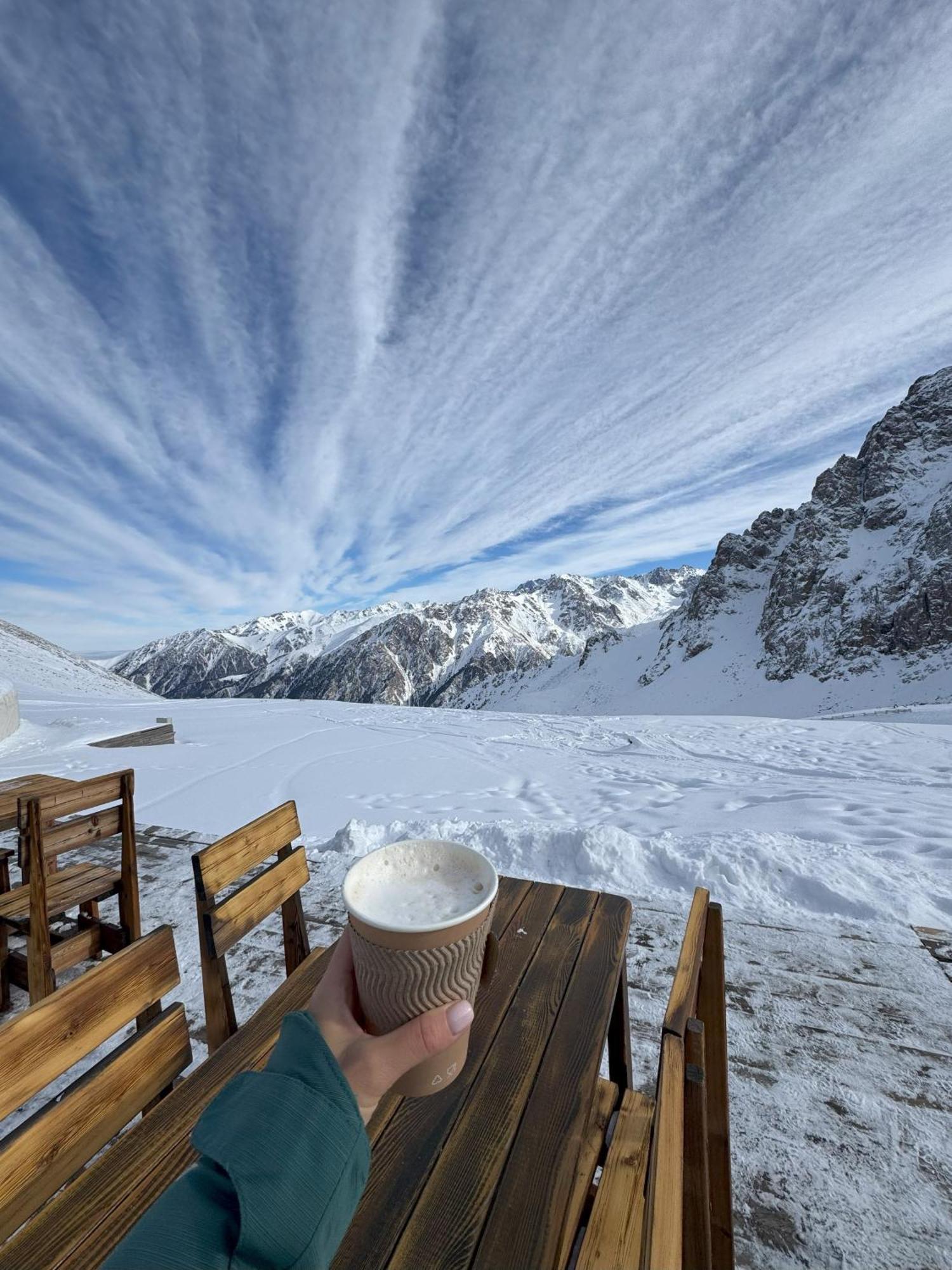 Yurta Base Camp, Shymbulak Mountain Resort Besqaynar Εξωτερικό φωτογραφία